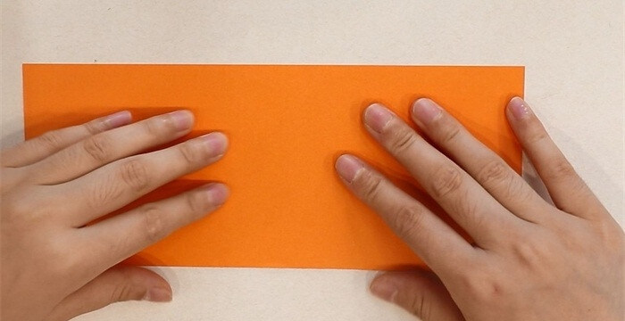 回旋镖怎么折?回旋镖的折法简单又漂亮(回旋镖折纸附图解)插图1 回旋镖怎么折?回旋镖的折法简单又漂亮(回旋镖折纸附图解)