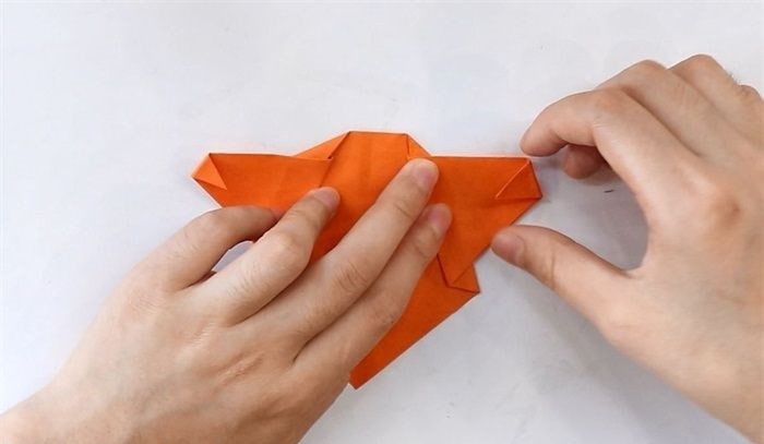 狗熊怎么折?狗熊的折法简单又漂亮(狗熊折纸附图解)插图6 狗熊怎么折?狗熊的折法简单又漂亮(狗熊折纸附图解)