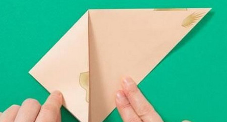 玩偶兔子怎么折?玩偶兔子的折法简单又漂亮(玩偶兔子折纸附图解)插图2 玩偶兔子怎么折?玩偶兔子的折法简单又漂亮(玩偶兔子折纸附图解)