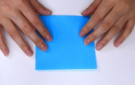 帆船怎么折?帆船的折法简单又漂亮(帆船折纸附图解)插图1 帆船怎么折?帆船的折法简单又漂亮(帆船折纸附图解)