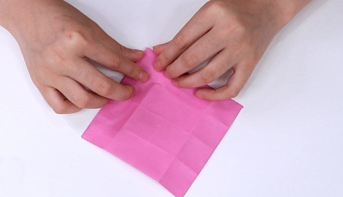 抽纸盒子怎么折?抽纸盒子的折法简单又漂亮(抽纸盒子折纸附图解)插图9 抽纸盒子怎么折?抽纸盒子的折法简单又漂亮(抽纸盒子折纸附图解)