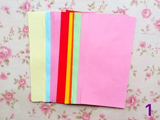 五彩莲花怎么折？五彩莲花的折法简单又漂亮（五彩莲花折纸附图解）