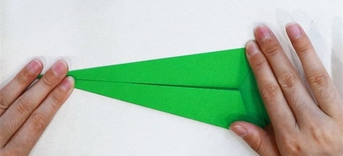 立体纸蛇怎么折?立体纸蛇的折法简单又漂亮(立体纸蛇折纸附图解)插图4 立体纸蛇怎么折?立体纸蛇的折法简单又漂亮(立体纸蛇折纸附图解)