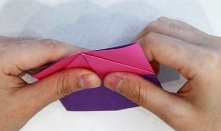 钱包怎么折?钱包的折法简单又漂亮(钱包折纸附图解)插图6 钱包怎么折?钱包的折法简单又漂亮(钱包折纸附图解)