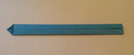 斧头怎么折?斧头的折法简单又漂亮(斧头折纸附图解)插图12 斧头怎么折?斧头的折法简单又漂亮(斧头折纸附图解)