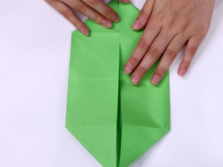 战斗机怎么折?战斗机的折法简单又漂亮(战斗机折纸附图解)插图8 战斗机怎么折?战斗机的折法简单又漂亮(战斗机折纸附图解)