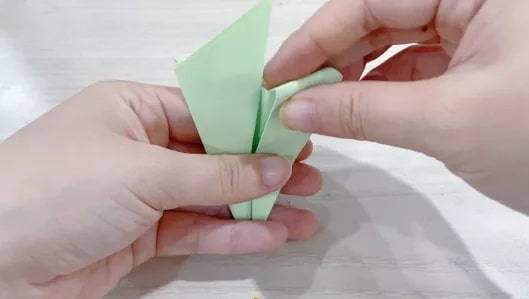 圣诞树怎么折？圣诞树的折法简单又漂亮（圣诞树折纸附图解）