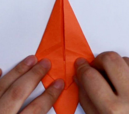 龙虾怎么折?龙虾的折法简单又漂亮(龙虾折纸附图解)插图3 龙虾怎么折?龙虾的折法简单又漂亮(龙虾折纸附图解)