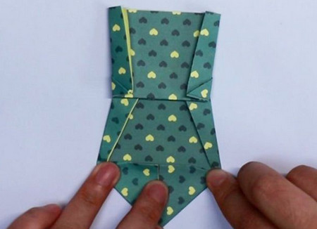 领带怎么折？领带的折法简单又漂亮（领带折纸附图解）