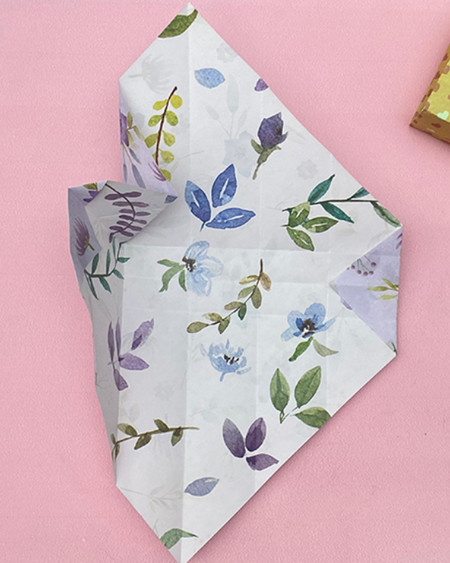 购物袋怎么折?购物袋的折法简单又漂亮(购物袋折纸附图解)插图9 购物袋怎么折?购物袋的折法简单又漂亮(购物袋折纸附图解)