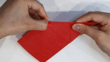 铅笔怎么折?铅笔的折法简单又漂亮(铅笔折纸附图解)插图3 铅笔怎么折?铅笔的折法简单又漂亮(铅笔折纸附图解)