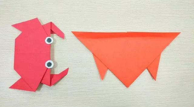 螃蟹怎么折?螃蟹的折法简单又漂亮(螃蟹折纸附图解)插图9 螃蟹怎么折?螃蟹的折法简单又漂亮(螃蟹折纸附图解)