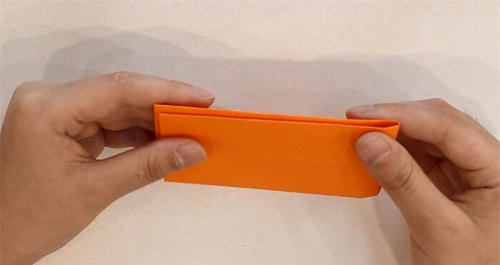 回旋镖怎么折?回旋镖的折法简单又漂亮(回旋镖折纸附图解)插图3 回旋镖怎么折?回旋镖的折法简单又漂亮(回旋镖折纸附图解)