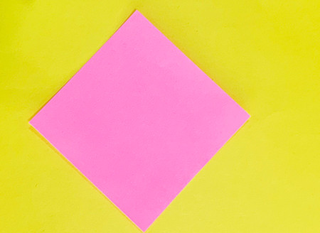 电话怎么折?电话的折法简单又漂亮(电话折纸附图解)插图1 电话怎么折?电话的折法简单又漂亮(电话折纸附图解)