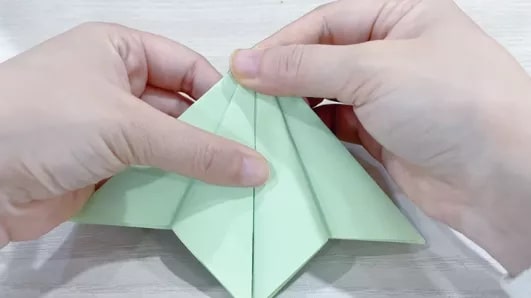 圣诞树怎么折？圣诞树的折法简单又漂亮（圣诞树折纸附图解）