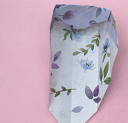 购物袋怎么折?购物袋的折法简单又漂亮(购物袋折纸附图解)插图10 购物袋怎么折?购物袋的折法简单又漂亮(购物袋折纸附图解)