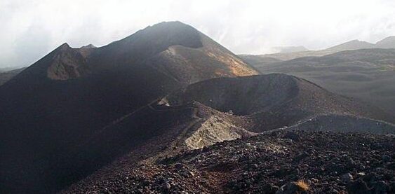 「世界地理知识」世界上最高的活火山在哪里?世界上十大最高的活火山插图10 「世界地理知识」世界上最高的活火山在哪里?世界上十大最高的活火山