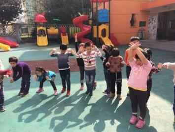 幼儿园大班影子游戏教案插图1 幼儿园大班影子游戏教案