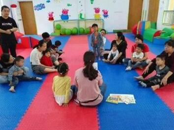 幼儿园大班飞舞的蝴蝶教案插图2 幼儿园大班飞舞的蝴蝶教案
