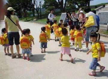 幼儿园小班我会上厕所健康教案插图2 幼儿园小班我会上厕所健康教案