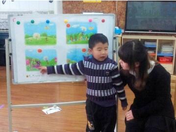 幼儿园小班语言蒲公英教案插图1 幼儿园小班语言蒲公英教案