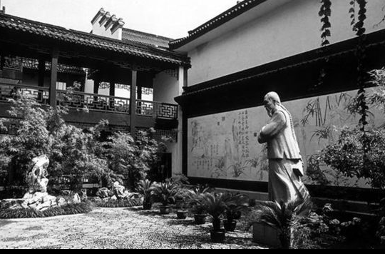 「中华对联故事」半副妙对戏盐商