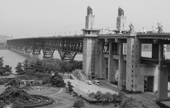 「中华对联故事」纪晓岚应对船夫插图1 「中华对联故事」纪晓岚应对船夫