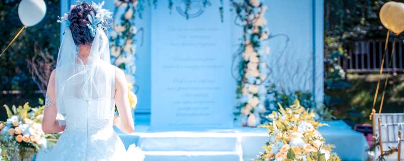 女大三抱金砖的下一句 女大三抱金砖的下一句是什么插图1 女大三抱金砖的下一句 女大三抱金砖的下一句是什么