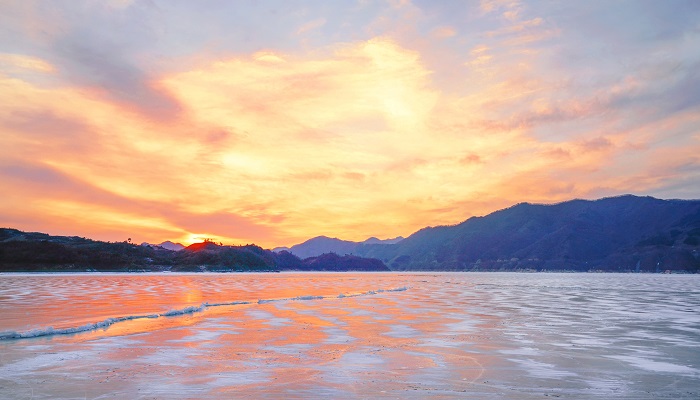 星星之火可以燎原的哲学道理 请阐述星星之火可以燎原的基本观点