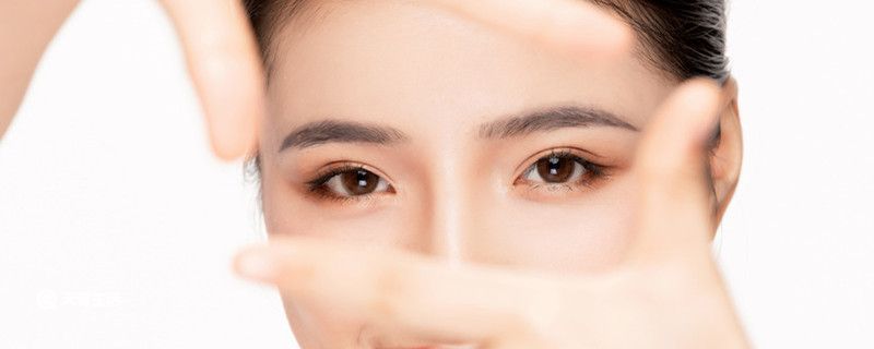 描写眼睛的比喻句 关于描写眼睛的比喻句插图1 描写眼睛的比喻句 关于描写眼睛的比喻句