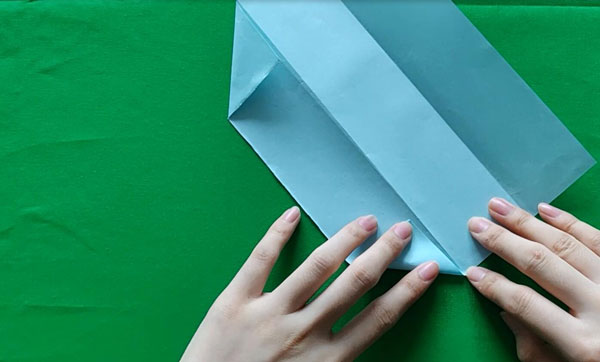 礼物袋的折法 简单可爱小礼袋的折法插图3 礼物袋的折法 简单可爱小礼袋的折法