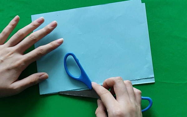 礼物袋的折法 简单可爱小礼袋的折法插图2 礼物袋的折法 简单可爱小礼袋的折法