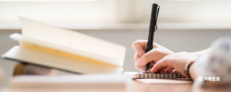 描写荷花的比喻句 描写荷花的比喻句有哪些