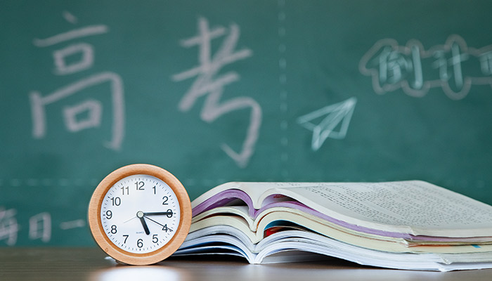 语不惊人死不休其体裁是 语不惊人死不休的体裁是什么 语不惊人死不休其体裁是 语不惊人死不休的体裁是什么