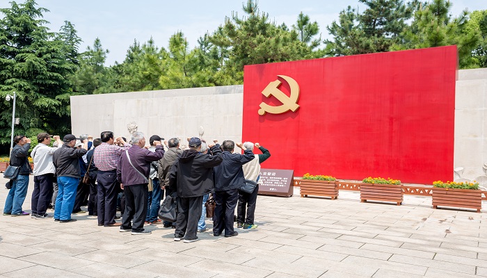 粪土当年万户侯粪土是什么意思 粪土当年万户侯的粪土的意思插图2 粪土当年万户侯粪土是什么意思 粪土当年万户侯的粪土的意思