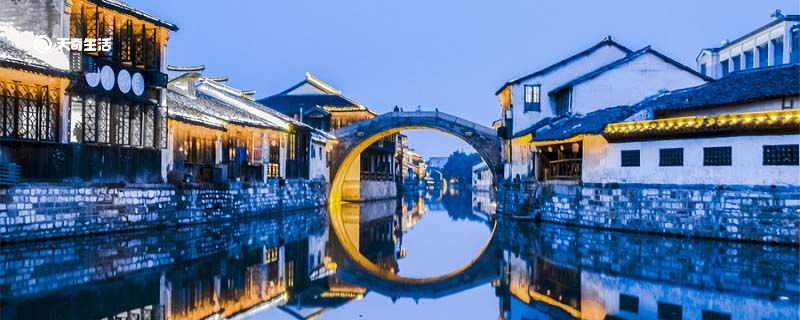 我在桥上看风景看风景的人在楼上看你后面是什么 桥上的人在看风景全诗插图1 我在桥上看风景看风景的人在楼上看你后面是什么 桥上的人在看风景全诗
