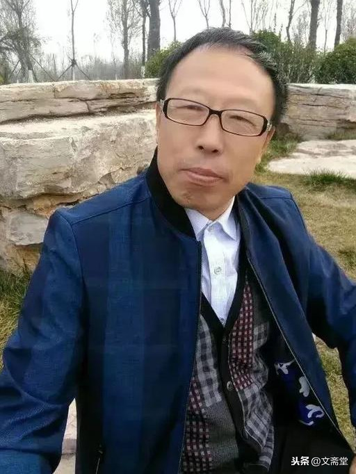 关于党的诗歌短篇(歌颂祖国歌颂党的诗歌)插图1 关于党的诗歌短篇(歌颂祖国歌颂党的诗歌)