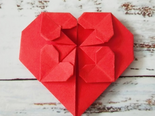 爱心的折法步骤图,爱心折纸教程简单又好看(一张纸折出五颗爱心)