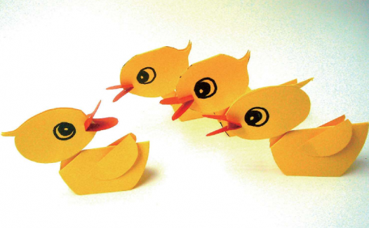 「儿童剪纸手工游戏:动物篇」:小鸭子剪纸,小鸭子怎么剪?