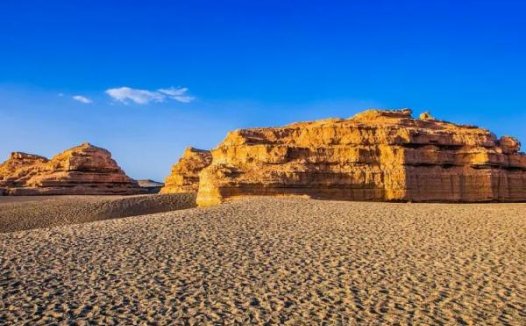 精选岑参绝句诗16首